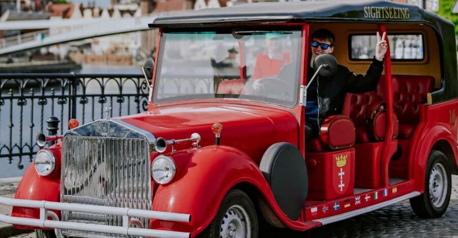 60 min of sightseeing in retro cars, Gdansk - Choosing your story: ready tours or your own priorities