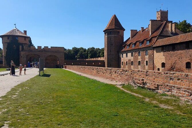 Aiport Gdansk Transfer to Malbork Castle or Stutthof - Airport Gdansk To Malbork: A Simple Plan That Actually Feels Relaxing