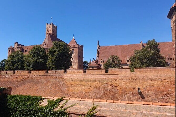 Aiport Gdansk Transfer to Malbork Castle or Stutthof - Your Real Time Budget: 1 Hour Drive Each Way, Then 3.5 Hours On Site