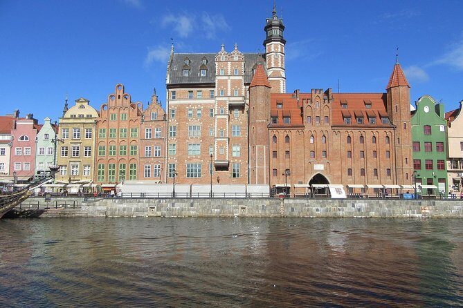 First Time in Gdańsk? Private Tour of Old Gdańsk’s Highlights - City gates and fortifications: walking the edge of old wealth
