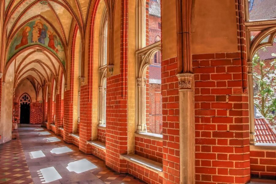 From Gdansk: Malbork Castle Half-Day Private Tour - The Museum Parts That Actually Add Meaning: Technical Devices and Past Arms