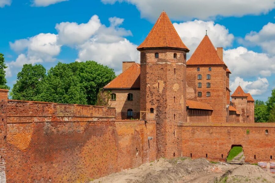 From Gdansk: Malbork Castle Half-Day Private Tour - Timing Tips: Starting Later Can Make Teen Travel Much Easier
