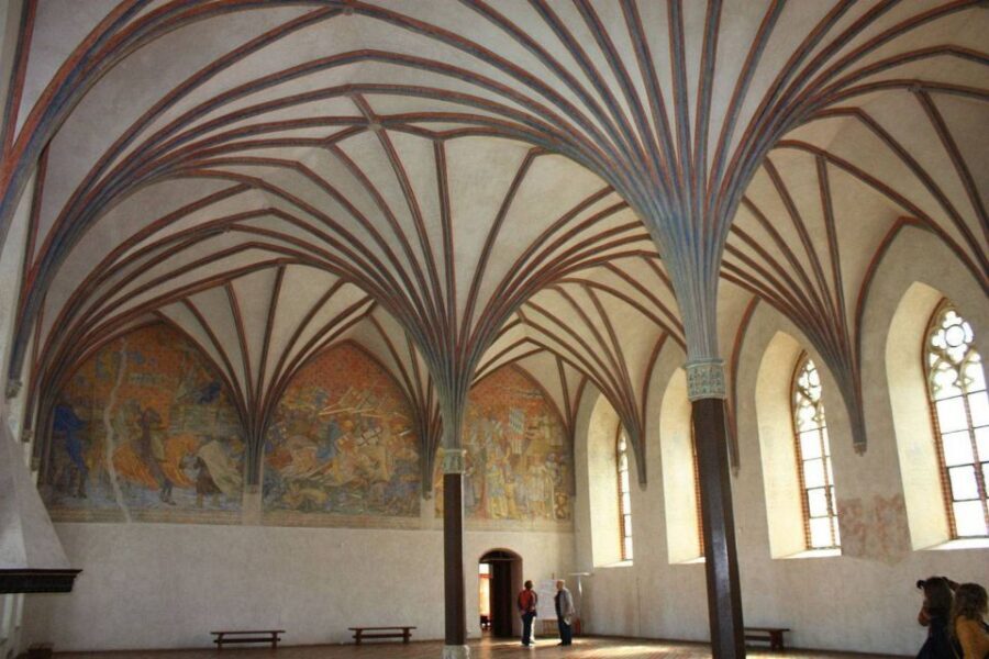 From Gdansk: Malbork Castle Trip with Ticket and Audio Guide - Malbork Castle: a UNESCO brick fortress built for power