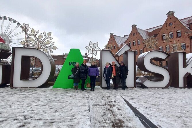 Gdansk: 2H City Sightseeing Tour LIVE GUIDED by Buggy/Golf cart - Guides: what you can look for, and why it matters