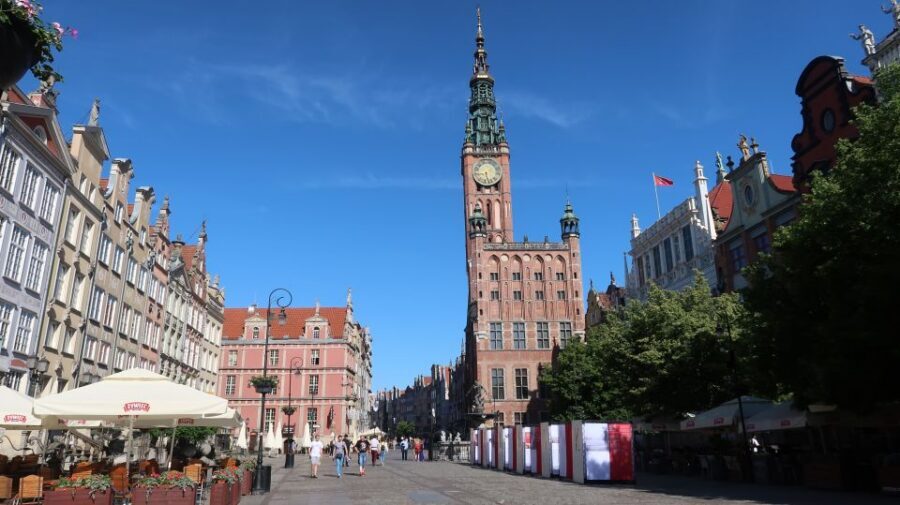 Gdansk and Stutthof Concentration Camp Private Tour - Timing, Pace, and Photo Breaks: Get What You Need