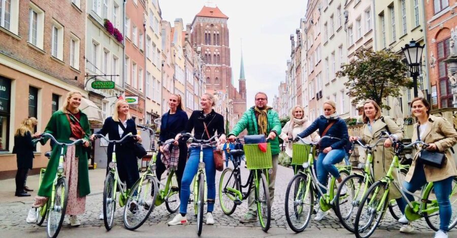 Gdansk: Basic Bike Tour - Places of the Fall of Communism: history with a human voice