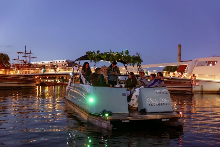 Gdańsk : Catamaran River Cruise (group) - Comfort, group size, and how to get the best experience in 60 minutes