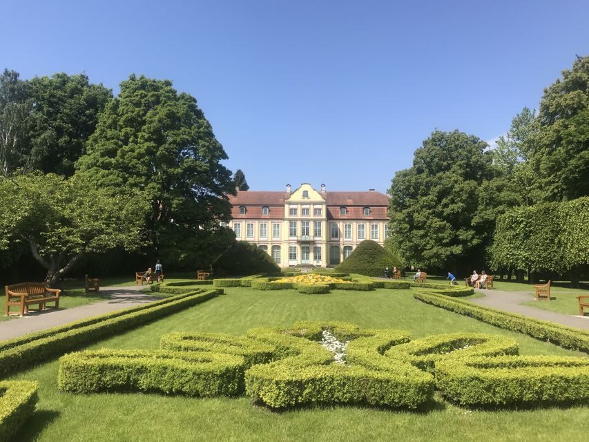 Gdansk: City Highlights Guided Private Bike Tour - Brzeźnienski Park, the Baltic break, and the Polish donut stop