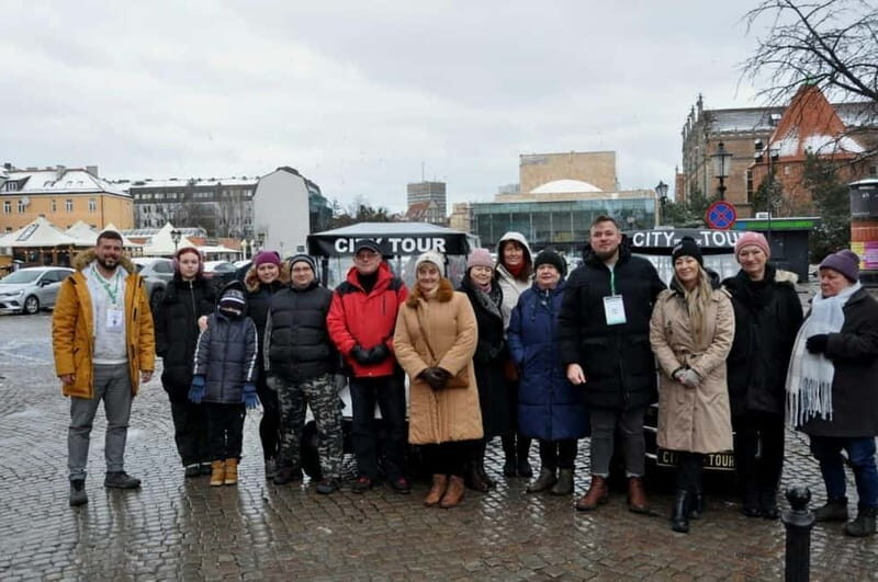 GDANSK City Tour by Golf Cart Live Guide & Sightseeing 90min - Comfort That Actually Helps: Rainproof Carts, Real Safety, and Pickup