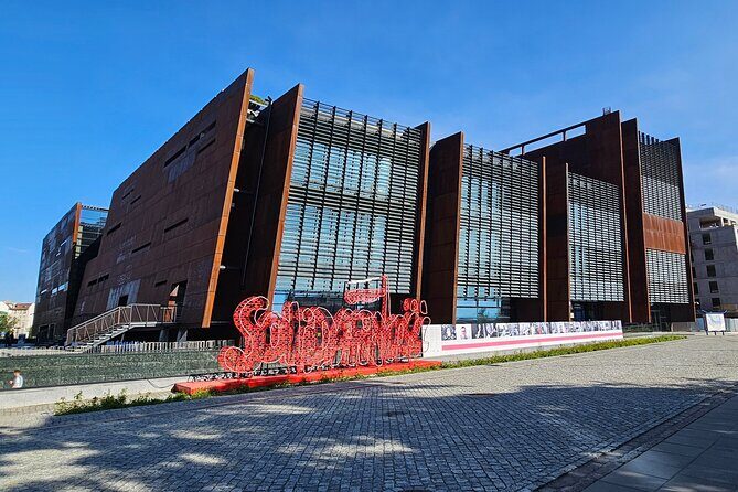 Gdansk European Solidarity Centre Guided Tour - The 2.5-hour pace: what to expect from the flow