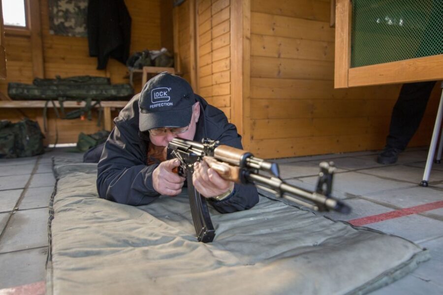 Gdansk: Firearm Shooting Experience with Instructor - Automatic Mode and Advanced Challenges for Stronger Shooters