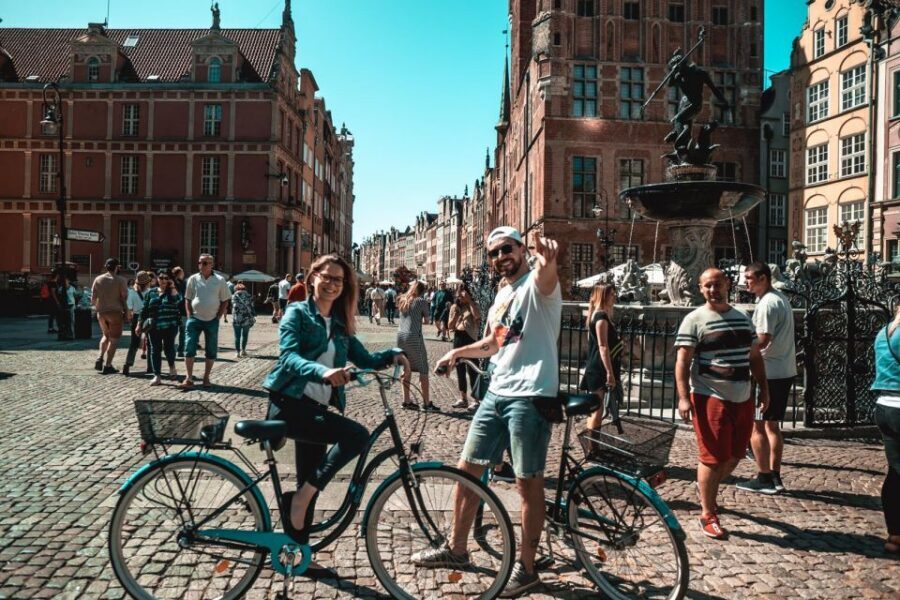 Gdańsk: Highlights Bike Tour - The Polish Post Museum and the Waterfront-Channel Shift