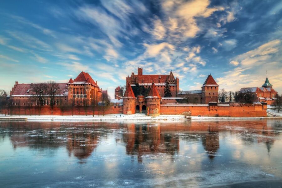 Gdansk: Malbork Castle Regular Tour - Entering Malbork Castle: why the “world’s largest” claim hits