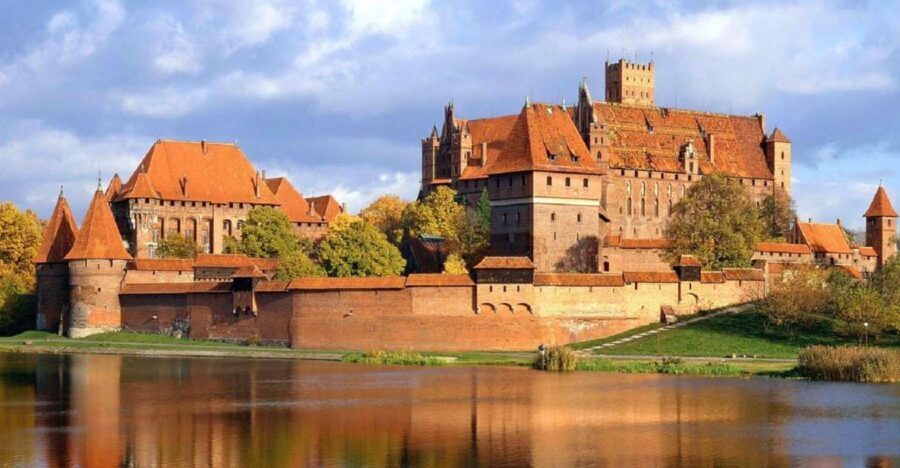 Gdansk: Malbork Castle & Westerplatte Tour with Local Lunch - Getting Picked Up in Gdansk, Sopot, or Gdynia