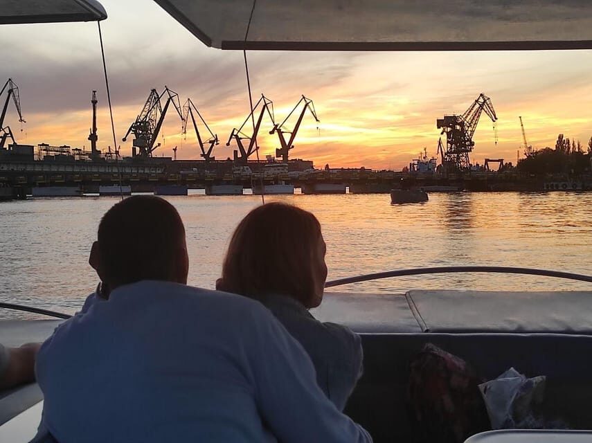 Gdańsk: Motława River Eco Cruise at Sunset with Prosecco - Gdańsk Shipyard at golden hour: cranes, light, and sea-breeze energy