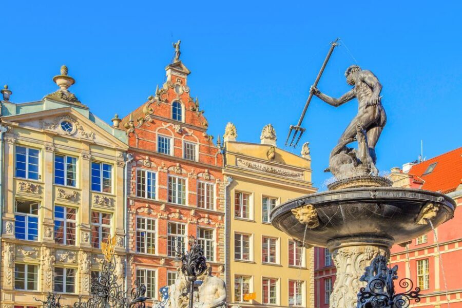 Gdansk Old Town 2-Hour Walking Tour - Price and Value: Is $167 Per Group Worth It?