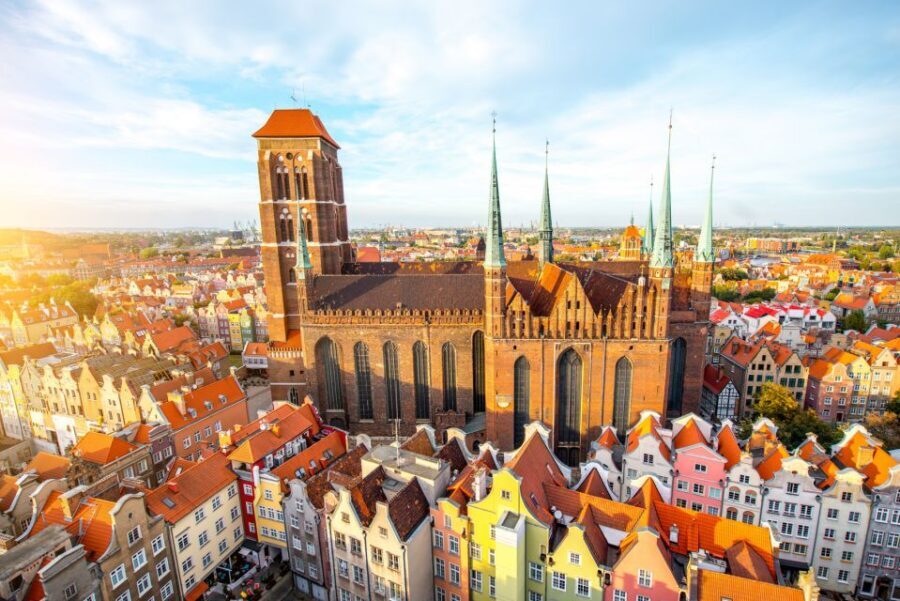 Gdansk Old Town: German Influence Walking Tour - Neptune’s Fountain and the city’s “stage set” details