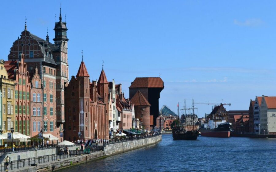 Gdansk Old Town: German Influence Walking Tour - 2-hour vs 3-hour: which option gives you the best value