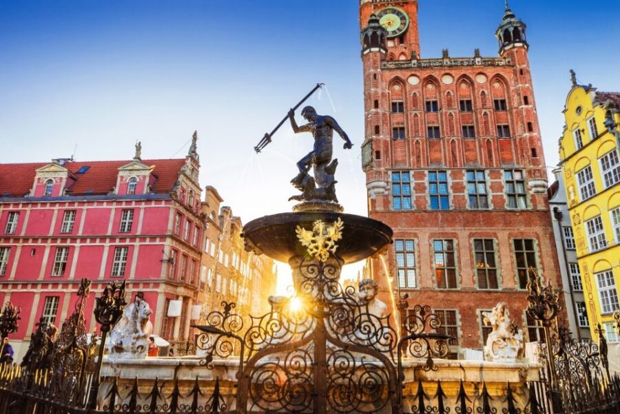 Gdańsk: Old Town Private Walking Tour with Legends and Facts - Price and Time: Does $107 Feel Worth It?