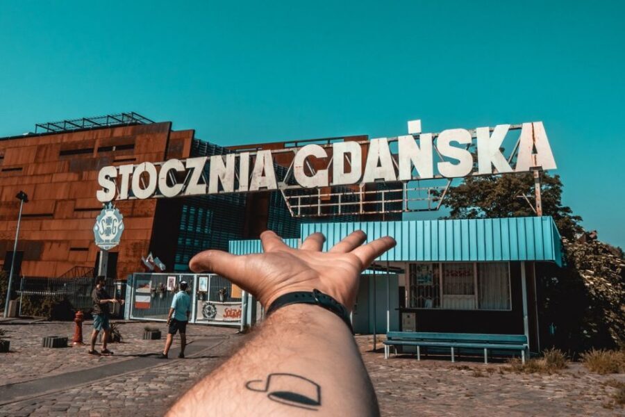 Gdansk Private Bike Tour - Shipyard Power: Stocznia Cesarska and BHP Hall