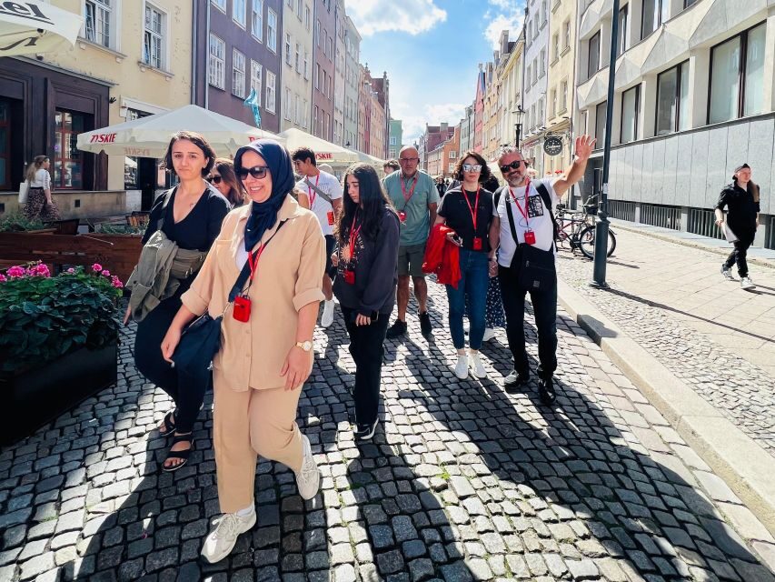 Gdansk: Private Old Town Tour - Neptune’s Fountain and Piwna: Two Stops That Show the City’s Two Moods