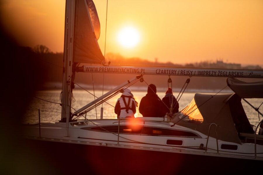 Gdańsk: Scenic Sunset Cruise with Welcome Drink - Key Highlights You’ll Actually Care About