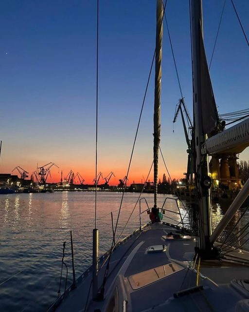 Gdańsk: Scenic Sunset Cruise with Welcome Drink - Price and Value: Is $43 Worth It?