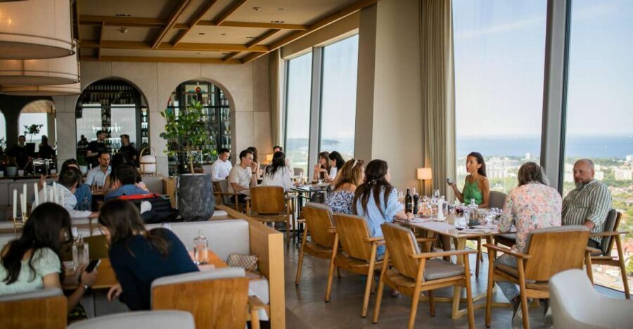 Gdańsk: Spanish Cuisine and City Views From the Top Floor - Spanish Cava and the Drinks Reality Check