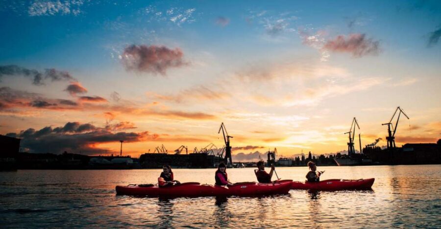Gdansk: Sunset Kayak Tour - Gdansk Shipyard safety briefing: how you get confident fast