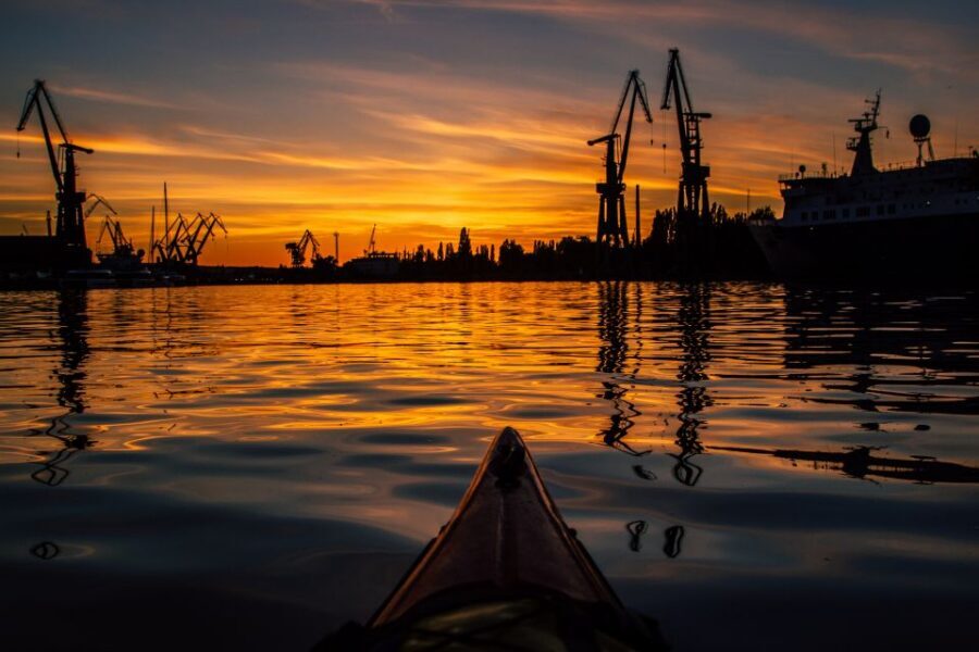 Gdansk: Sunset Kayak Tour - Gear, group rhythm, and what happens at Dokowa 1