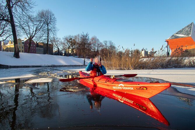 Guided Winter Kayak Tour in Gdańsk & Hot Chocolate Treat - Drysuit Rules: How to Dress So You Stay Warm (Not Just Survive)