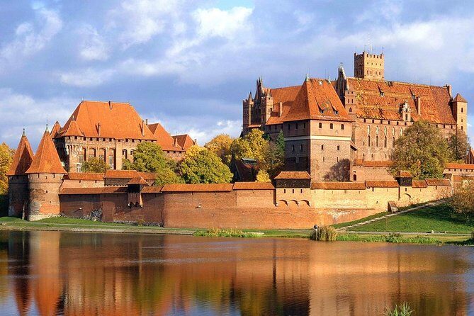 Malbork Castle Private Tour from Gdansk - Hotel pickup and the practical value of going private