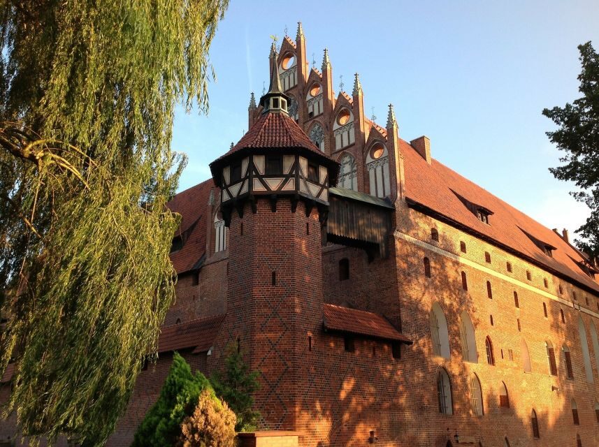 Malbork Castle Tour: 6-Hour Private Tour - Stairs, Shoes, and Comfort: Plan for the Castle’s Vertical Reality