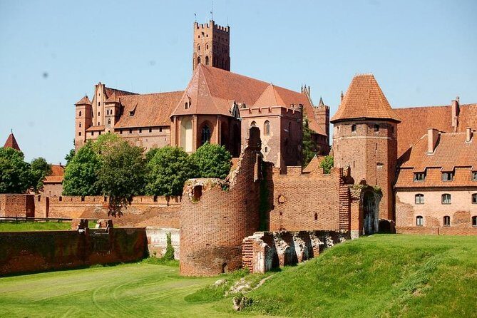Malbork Castle Tour from Gdansk - Your guided castle block: how the 3 hours inside Malbork really plays