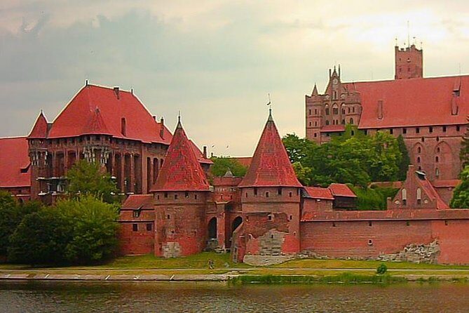 Malbork Castle Tour from Gdansk - Pickup and the drive: what happens before you even reach the castle
