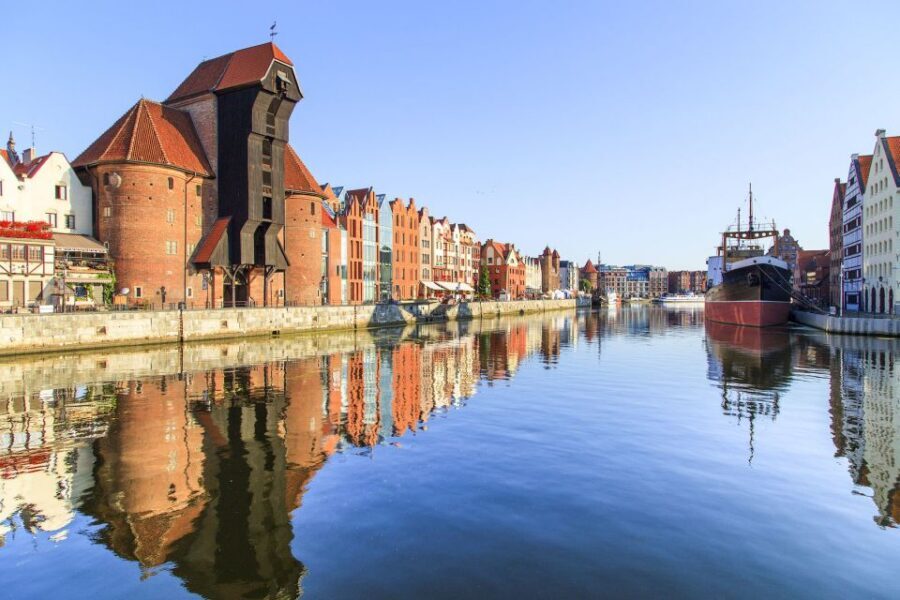 Private Tour of Gdansk Old Town for Kids and Families - Where this tour starts and how to avoid timing headaches