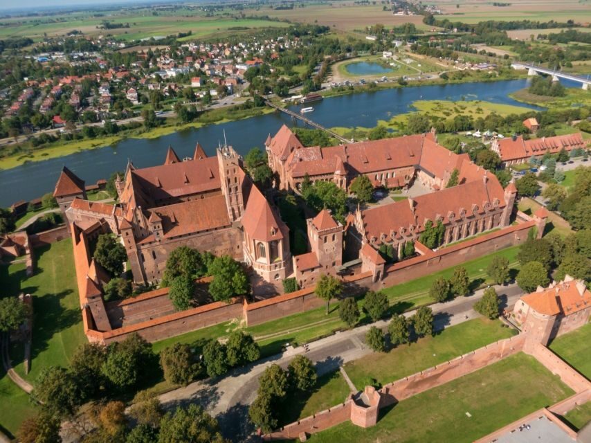Private transportation to the Malbork Castle from Gdansk - Luxury pickup: a Mercedes ride with an English-speaking driver