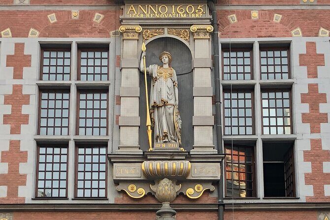 Private Walking Tour of Old Gdańsk with an architect-guide - How long it really takes (and how to choose your timing)