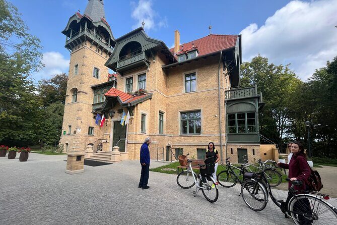 Sopot Private City Walking or Bike Tour with a local architect - Villas Street and the Bridge Over the Ravine: Why Sopot Got Called Poland’s Montmartre