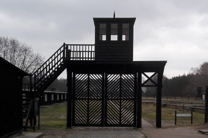 Stutthof Concentration Camp private tour - Why Stutthof works best with a guide