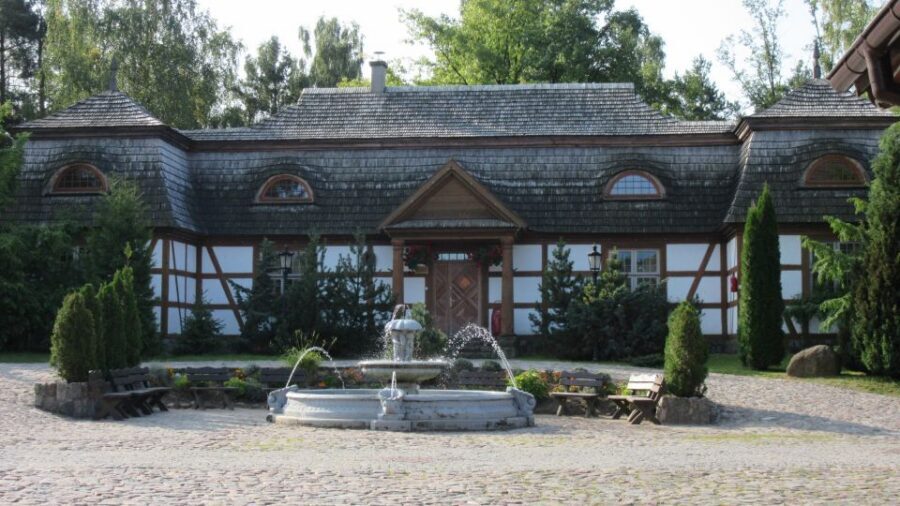 Szymbark: Kashubian Switzerland 5-Hour Private Tour - Price and Value for a Private Group Up to 3